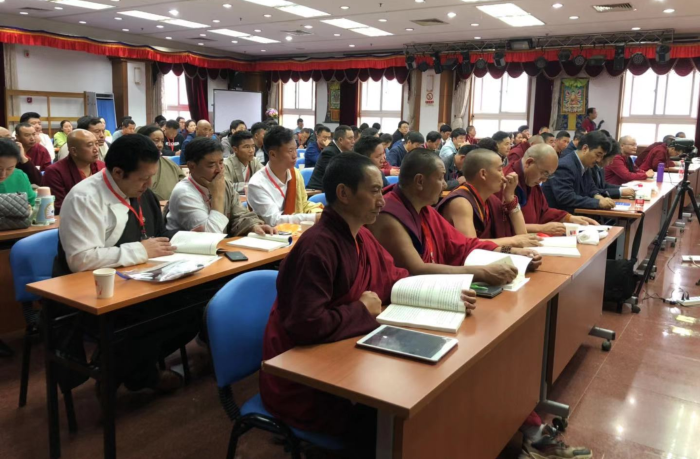 這些機(jī)構(gòu)在探索少數(shù)民族醫(yī)藥人才培養(yǎng)模式