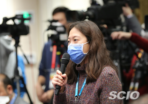 大公報記者提問（焦非 攝）