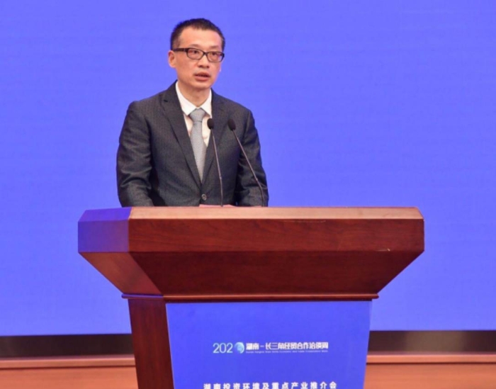 圖為梁毅恒推介湖南生物醫藥產業鏈。