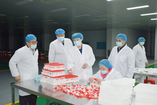 新疆維吾爾自治區(qū)藥監(jiān)局開展藥品監(jiān)管工作調(diào)研。