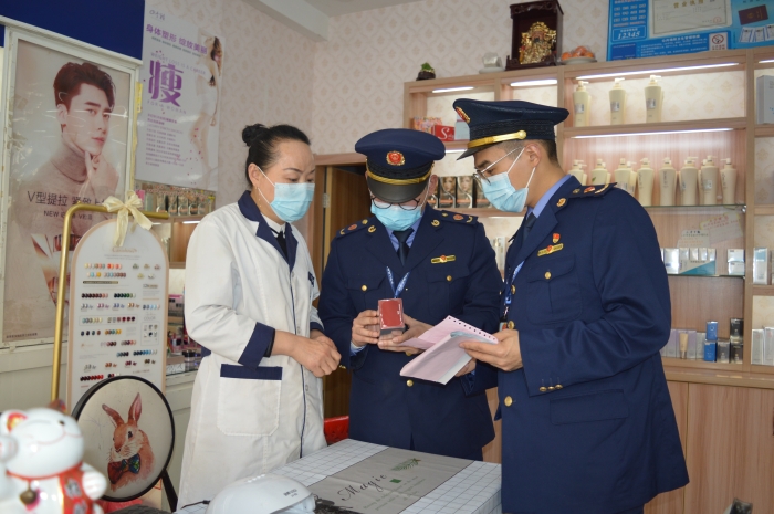 圖為檢查現場。