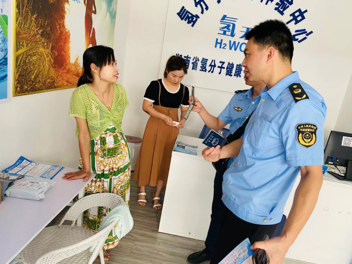 永州市市場(chǎng)監(jiān)管局聯(lián)合市公安局赴東安縣督導(dǎo)食品安全工作