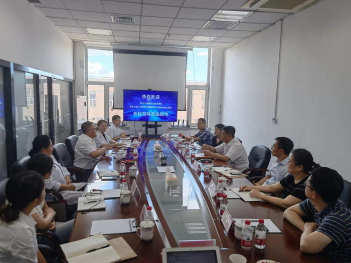 省藥監局副局長王鐵寒帶隊深入企業幫扶指導 助力醫療器械創新發展。