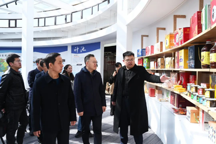 山西省藥監局贠亞明局長在忻州調研市縣藥品監管能力標準化建設工作