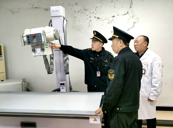 重慶市涪陵區市場監管局開展醫療領域在用強檢計量器具專項檢查